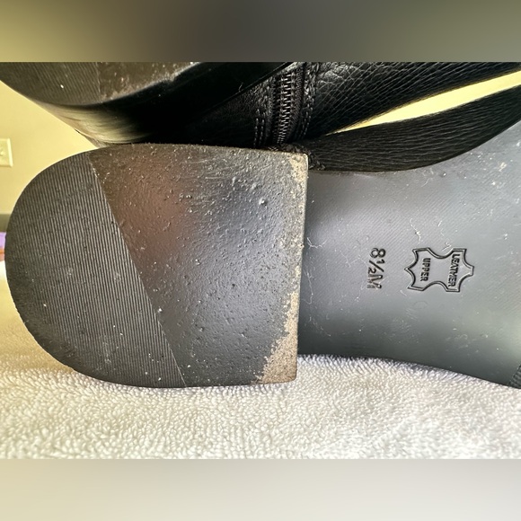 Tory Burch riding boots; gold logo hardware; 8.5M; gently used; excellent cond’n - Picture 5 of 9